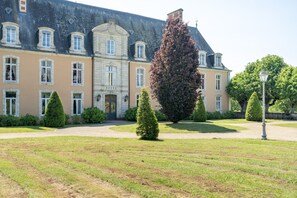 Außenseite Ferienhaus [Sommer]