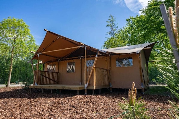 Holiday Home Exterior [summer]