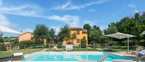 Holiday Home Swimming Pool