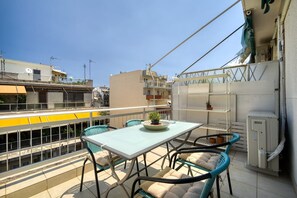 Außenseite Ferienhaus [Sommer]