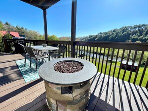 Main Level Deck with Gas Fire Table