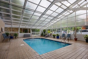 Gatlinburg Towers Resort Swimming Pool