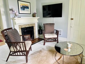 Living room 2