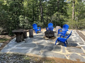 Fire Pit - Fire Pit on Main Level near theDriveway