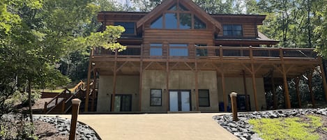 Cabin from Driveway