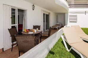 Terrace (2)