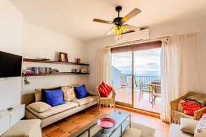Living room (1)