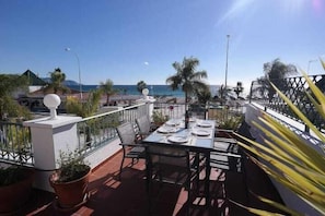 Dining area terrace