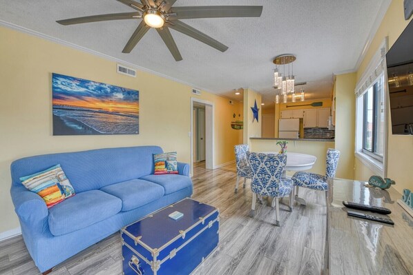 Sea Oaks 111
