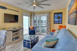 Sea Oaks 111