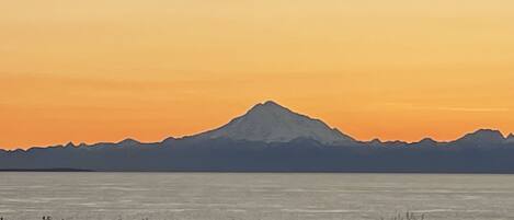 Breathtaking views of Mt Redoubt!