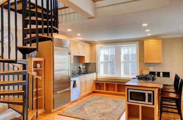 Private kitchen