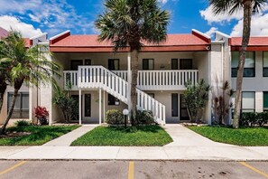 Ground floor unit on the bay!