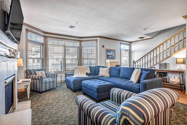 Sheboygan Vacation Rental | 4BR | 3BA | Stairs Required | 2,075 Sq Ft
