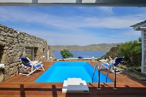 Private pool view