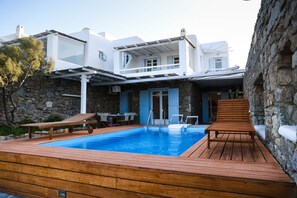 Pool view 