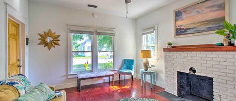 Melbourne Vacation Rental | 2BR | 1BA | 2 Steps Required | 1,156 Sq Ft