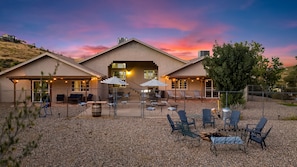 Spacious cafe style outdoor seating for your large group. Complimented with a firepit area to finish your night