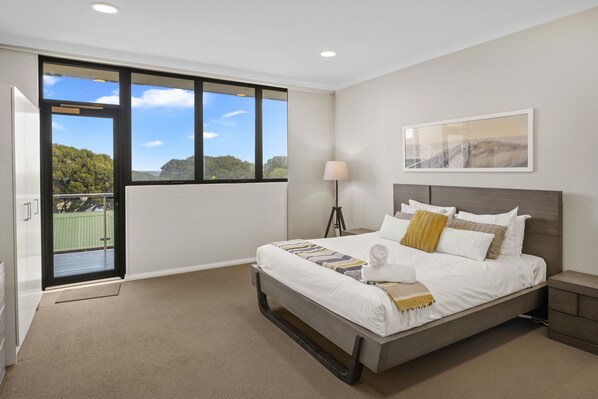 With a king-sized bedroom and balcony overlooking Yallingup Beach, you can wake up to the sound of the waves crashing.