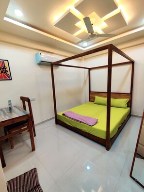 Queen size bed
