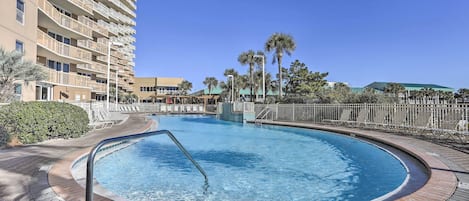 Destin Vacation Rental | 1,072 Sq Ft | 2BR | 2BA | Step-Free Access