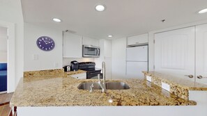 Fully Stocked Kitchen