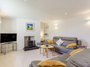 Living room | Willow Cottage - Courtyard Cottages, Inverness