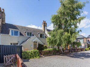 Exterior | Willow Cottage - Courtyard Cottages, Inverness