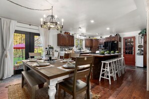 Dining-kitchen with extra seating at the island