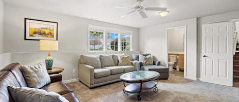 Family Room w/full-sized hide-a-bed