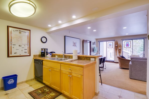Floor, Flooring, Indoors, Home Decor, Rug