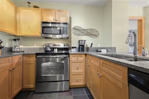 Room, Indoors, Oven, Microwave, Kitchen