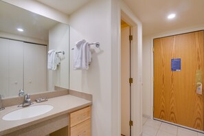 Indoors, Sink, Sink Faucet, Floor, Flooring