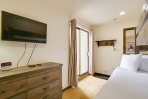Indoors, Screen, TV, Cabinet, Furniture