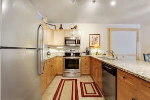 Room, Indoors, Kitchen, Flooring, Rug