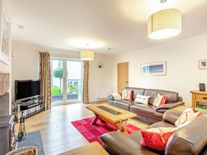Living room | Rose Cottage - Courtyard Cottages, Inverness