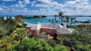 Welcome to our Three Bedroom Full-Kitchen Water View Cottage for 9!