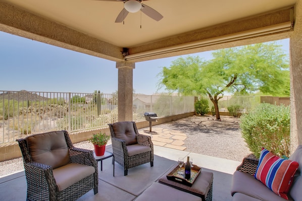 Mesa Vacation Rental | 3BR | 2BA | 1,650 Sq Ft | Step-Free Access