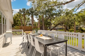 Outdoor dining area on the patio.