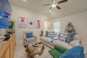 Stylish & Comfortable Open Concept Living Area