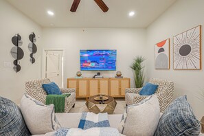 Stylish & Comfortable Open Concept Living Area