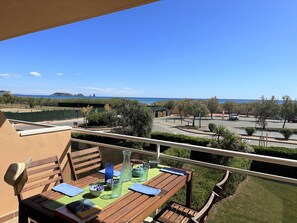 Amazing flat with sea views, community garden & pool 3 terraces, A/C parking 6px