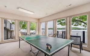 Condo game room 