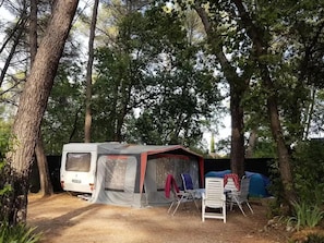 Ulkoruokailutilat