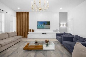 6052BroadOakDrive(4)