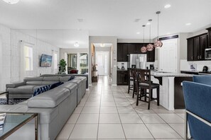9032EgretMillsTerrace(4)