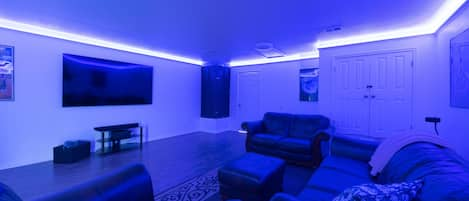 AMAZING THEATER ROOM WITH SURROUND SOUND VIZIO SPEAKERS AND MOOD LIGHTING