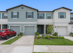 Curbside View
