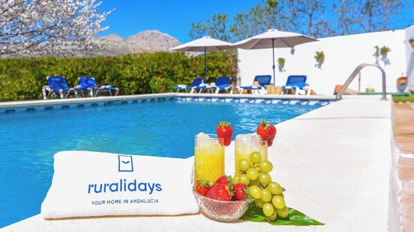 Villa Paqui Villanueva de la Concepción by Ruralidays