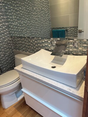Half bath.plus 3 newly renovated baths